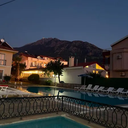 Amazing Vacation In Oeluedeniz Appartement Fethiye